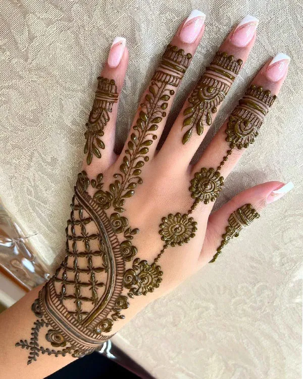 stylish-Mehandi Design